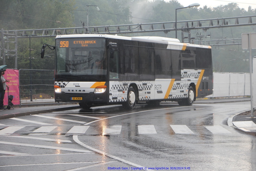 0824228