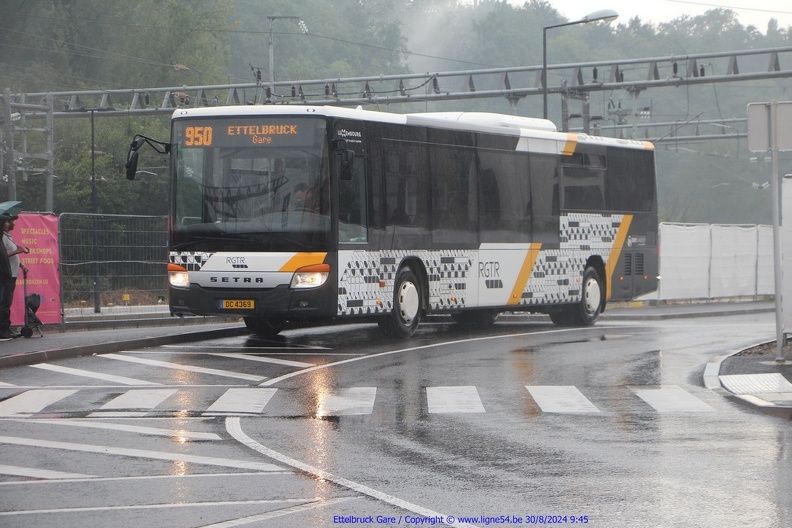 0824228